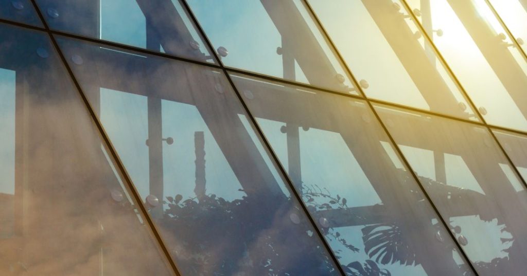 Fachadas de vidro em Curitiba